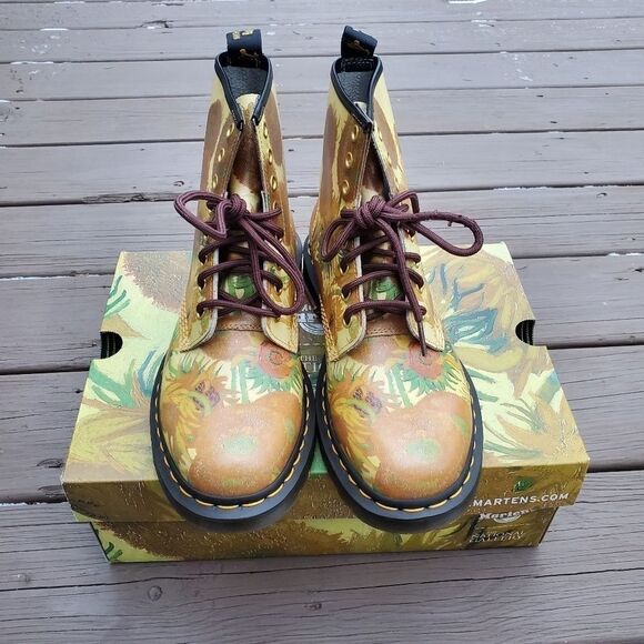 Dr. Martens 1460 TNG Vincent Van Gogh Sunflower National Gallery Boots Woman's 8 - Picture 4 of 9